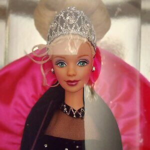 1998 HAPPY HOLIDAYS BARBIE , NRFBOX GORGEOUS & RARE